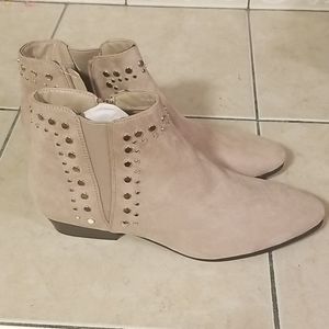 Forever 21 booties ankle boots size 10 taupe NWT
